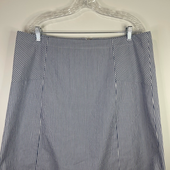 Talbots Navy and White A-Line Skirt - Picture 4 of 9